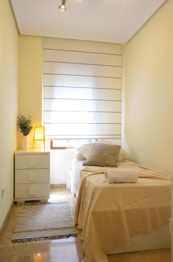 City Center Apartment Валенсия Экстерьер фото